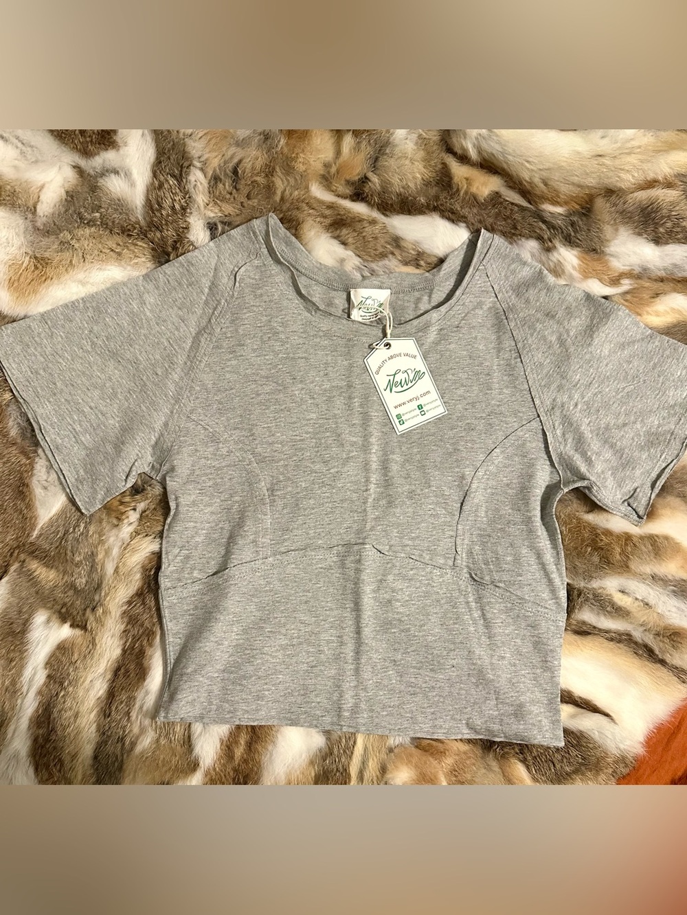 Copper Brand✨Corset Style Gray Women's Cropped Tee Super soft!